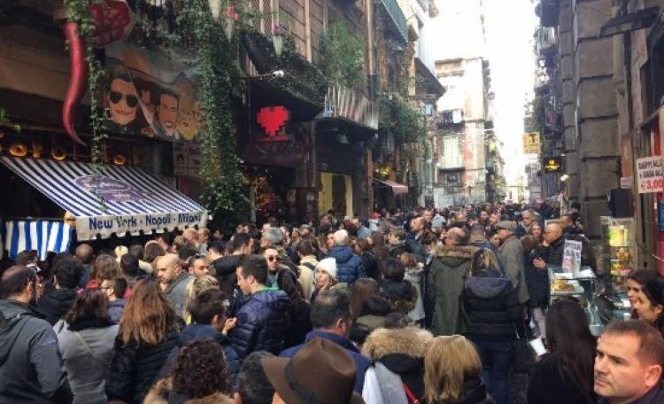 B&B Spaccanapoli A Due Passi Da Via Tribunali Dış mekan fotoğraf